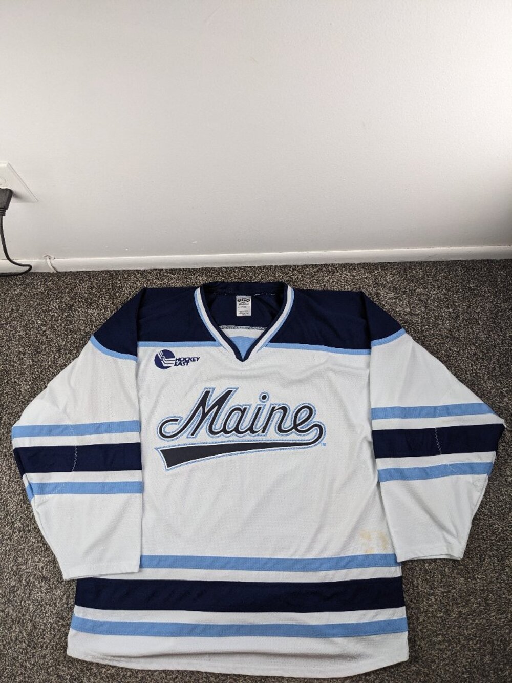 Maine University Black Bears Ice Hockey Jersey Athletic Knit White Mens XL